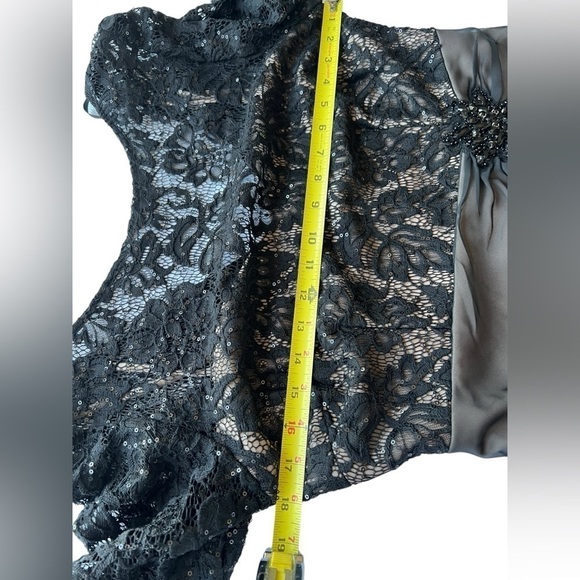 Emma Street Lace Gown with Sash Three-Quarter Sleeves Dress Black Color … - Picture 9 of 12